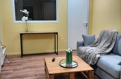 Chaumont Apartment | Appartement Les Halles