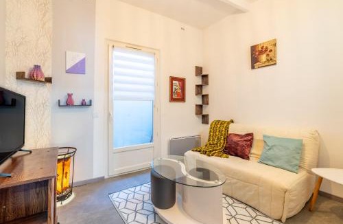 Cuxac-dʼAude Apartment | Appartement Les Pieds dans l'Aude