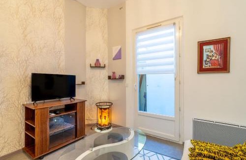 Cuxac-dʼAude Apartment | Appartement Les Pieds dans l'Aude
