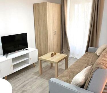 Manosque Apartment | Appartement loft terracotta