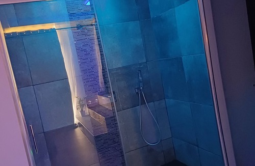 Mantes-la-Ville Apartment | Appartement Loveroom