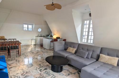 Asnieres-sur-Seine Apartment | Appartement lumineux avec terrasse à 7min de Paris