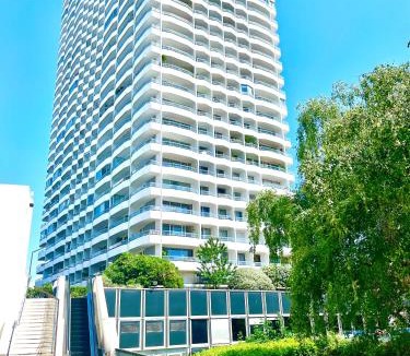 Quartier de la Chapelle House | Appartement LUCAS Salle de bain Privative