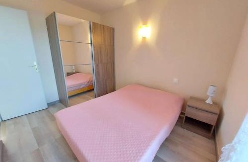 Marseillan Plage Apartment | Appartement lumineux 4-6 pers avec terrasse, parking et cuisine équipée à Marseillan - FR-1-326-502