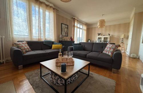 Bollee Apartment | Appartement lumineux au Mans - 24H & Moto GP & Parking