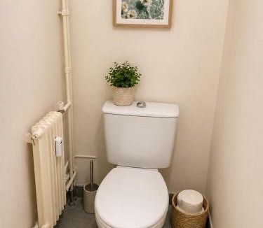Ronchin Apartment | Appartement lumineux avec balcon & espace bureau