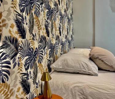 Hastings Apartment | Appartement lumineux avec vue sur les clochers