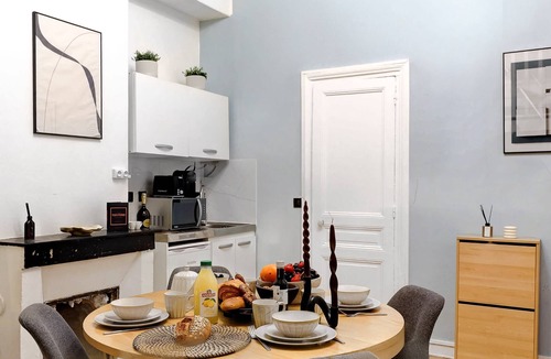 19th Arrondissement Apartment | Appartement lumineux proche Buttes-Chaumont – 4P