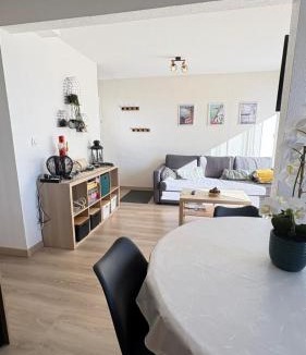 Egat Apartment | Appartement lumineux, terrasse, lisière de forêt