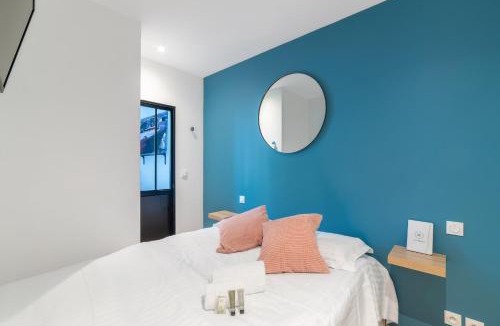 Yves Farge - Le Fleuve Apartment | Appartement Macé - Welkeys