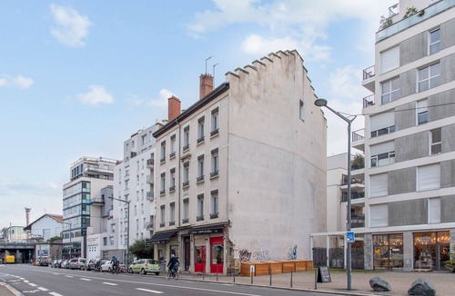Yves Farge - Le Fleuve Apartment | Appartement Macé - Welkeys
