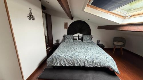 Serignac Apartment | Appartement mansardé et climatisé 50 m2