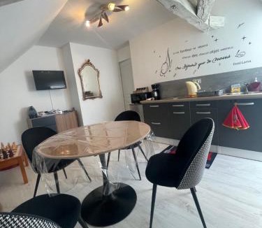 Heuze - Saint-Georges Bed & Breakfast | Appartement Mansoreau