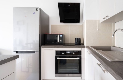 Issy-les-Moulineaux Apartment | Appartement Marceau - Welkeys