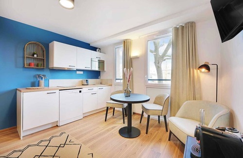 Vanves Apartment | Appartement Marcel #41 - Rooftop & Air conditioning