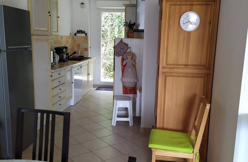 Greoux-les-Bains Apartment | Appartement Meublé T3