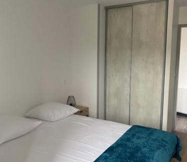 Mende Apartment | Appartement Mende 2 Chambres Canapé lit WIFI Gratuit