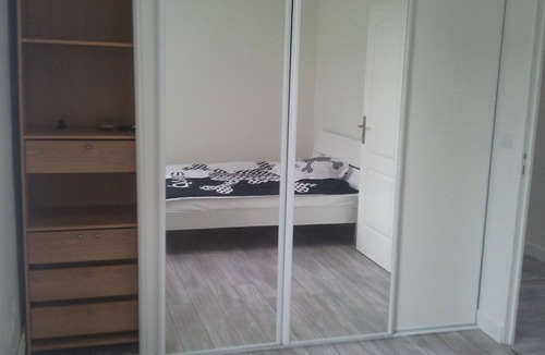 Cote Ouest Ormeaux Apartment | Appartement Meublé à 5 Minutes de la Gare , à Quelques Stations Tram de la Plage