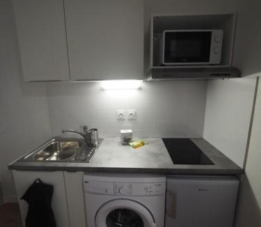 Gien Apartment | Appartement meublé 8 - 15 min Dampierre - 25 min Belleville - WIFI