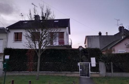Mantes-la-Jolie Apartment | Appartement meublé à 5 minutes de la Gare de Mantes-la-Jolie