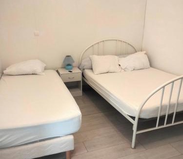 Amblainville Apartment | Appartement meublé neuf, près de Paris et Beauvais