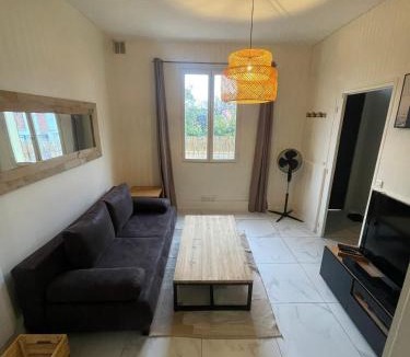 Bagnolet Apartment | Appartement moderne à Bagnolet, 60 m² avec Jacuzzi