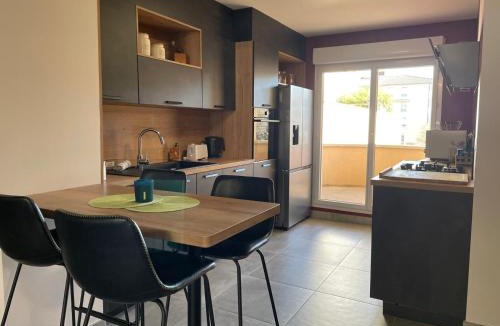 Valence Apartment | Appartement moderne à Valence Balcons et Parking