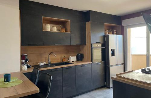 Valence Apartment | Appartement moderne à Valence Balcons et Parking