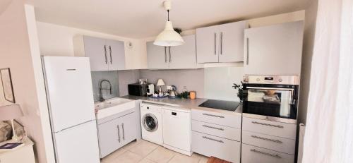 Quartier Atlantis Apartment | Appartement moderne 3 pièces avec parking privé