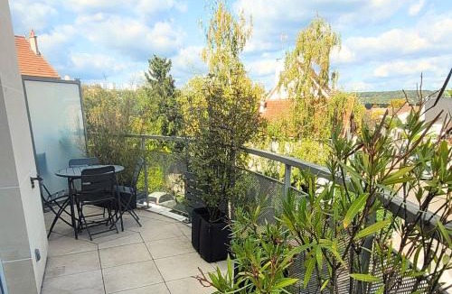 Saint-Gratien Apartment | Appartement moderne avec terrasse - 15min de Paris