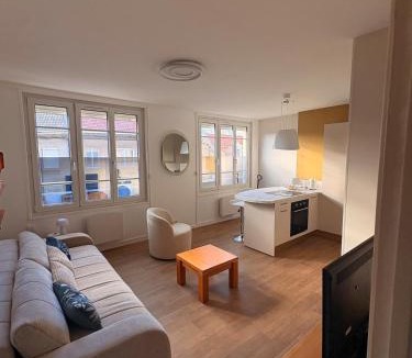 Wimille Apartment | Appartement Moderne & Spacieux - 5 min de la mer
