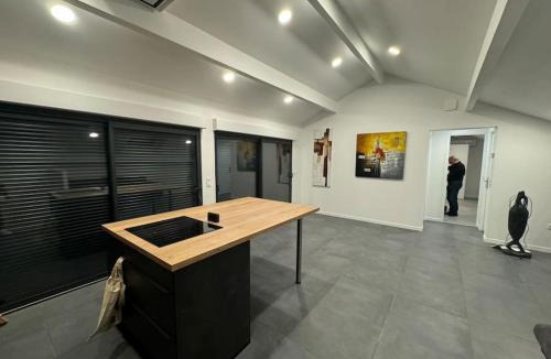 Les Alluets-le-Roi Apartment | Appartement neuf 2 chambres 8 couchages - FETES INTERDITES proche sonelo