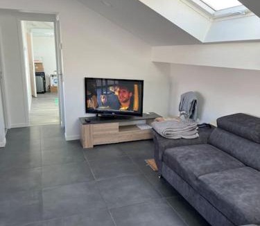 Les Alluets-le-Roi Apartment | Appartement neuf 2 chambres 8 couchages - FETES INTERDITES proche sonelo