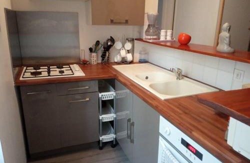 Saint-Ambroix Apartment | appartement Netflix parking gratuit climatisation
