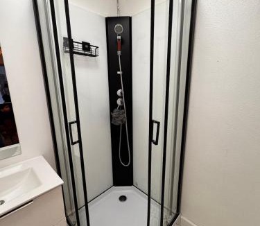 Bressuire Apartment | Appartement Neuf 4P - Terrasse - Parking