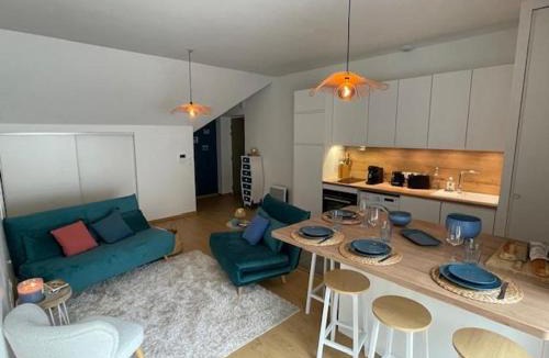 Le Palais Apartment | Appartement neuf avec terrasse à Le Palais - FR-1-418-271