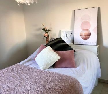 Alenya Apartment | Appartement neuf, climatisé, proche mer