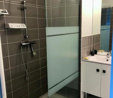 Alenya Apartment | Appartement neuf, climatisé, proche mer