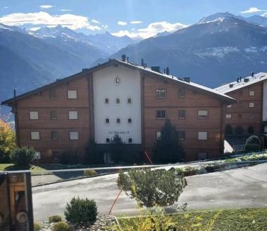 Randogne Apartment | Appartement Nour