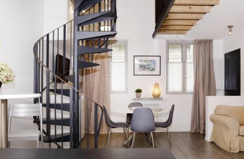 Senlis House | Appartement Paris by La Boîte En Plus