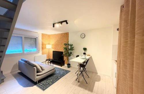 Onet-le-Chateau Apartment | Appartement, Parking, WIFI,