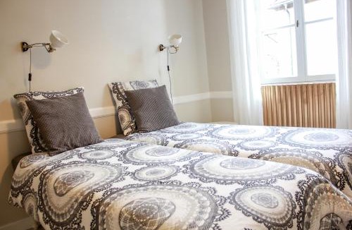 Lucenay-l'Eveque Apartment | Appartement Passe Partout