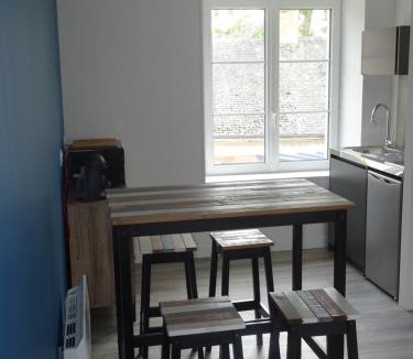 Saint-Jean-d'Asse Apartment | Appartement Petite Auberge