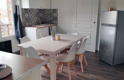Magenta Apartment | Appartement Place to be