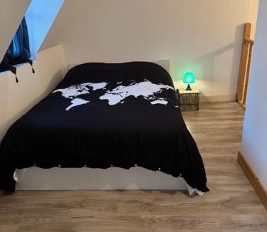 Aubusson Apartment | Appartement plein centre