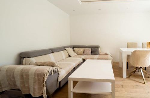 Asnieres-sur-Seine Apartment | Appartement Portes de Paris Welkeys