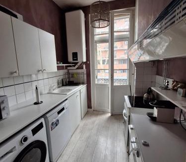 Amidonniers - Caffarelli Apartment | Appartement Pont des Catalans