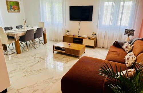 Antigone Apartment | Appartement Premium 4 Stars - Trigone