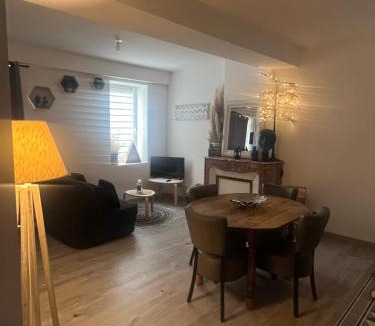 Serrieres Apartment | Appartement privé « Rive Droite »