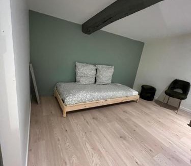 Vinzieux Apartment | Appartement privé rose